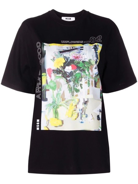 Shop MSGM Sales T-shirts: T-shirts MSGM, oversize fit, short sleeves, crew neck, printed on front.

Composition: 100% cotton.