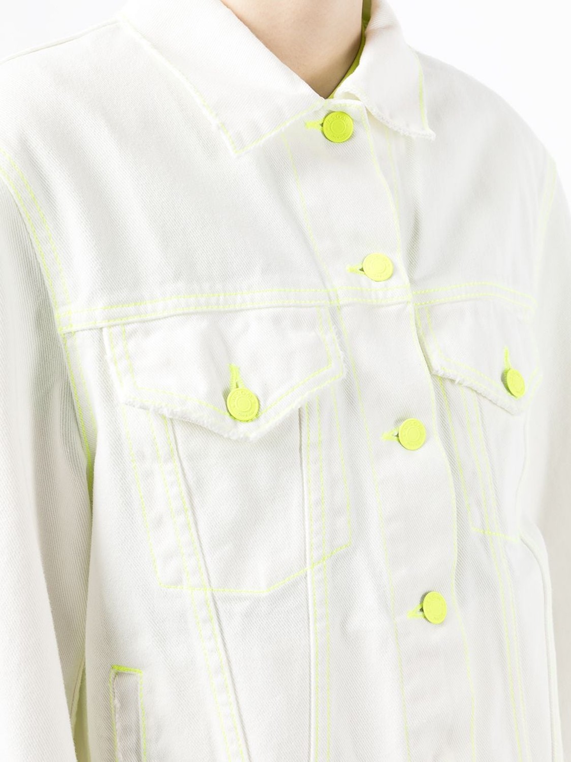shop MSGM  Giacche: Giacche MSGM, giacca di jeans, modello corto, chiusura frontale con bottoni, maniche lunghe con polsino, bianca con dettagli fluorescenti.

Composizione: 100% cotone. number 2312