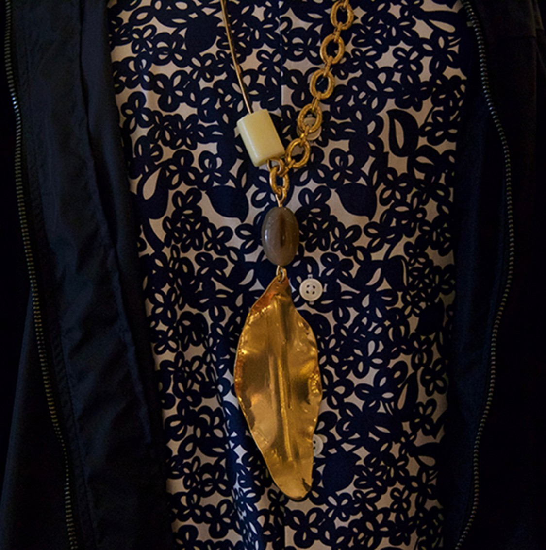 shop Marni Saldi Camicie: Camicia Marni, in cotone, stampa a fiori blu, maniche lunghe, fit maschile, collare classico.

Composizione: 100% cotone. number 1392