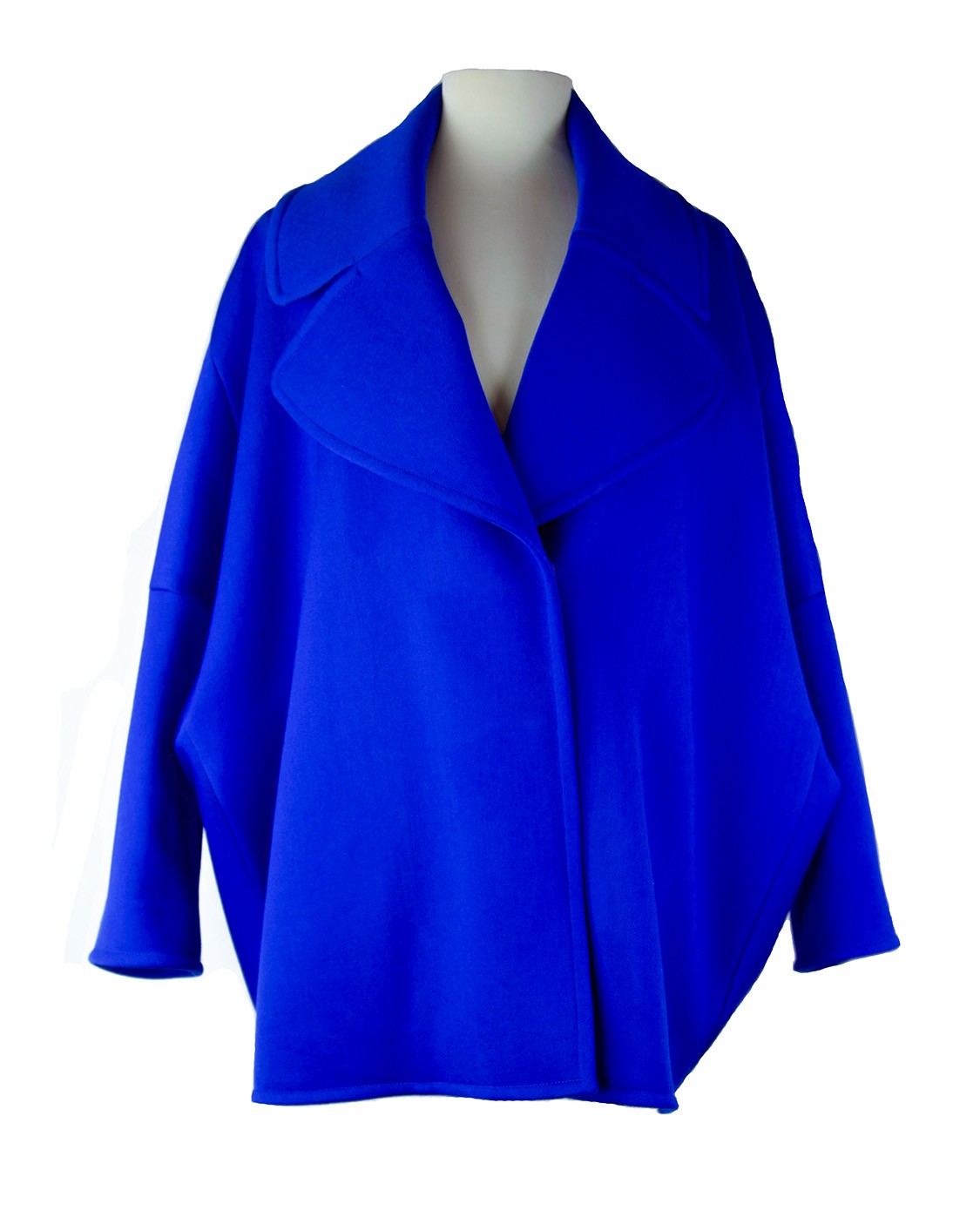 shop Marni Sales Cappotti: Marni wool-blend jacket lined with satin and finished with a collar in mazarine blue color. Shirt style collar, over-sized sleeves, concealed fastening on front with automatic buttons and pockets on side. Egg shape.

Composition: 92% wool, 6% polyamid, 2% elastan.
Lining: 100% silk..

Total length (size 40): 87 cm.
Chest (size 40): 170 cm.
Bottom width (size 40): 110 cm.
Sleeve length including shoulder (size 40): 80 cm
 number 799